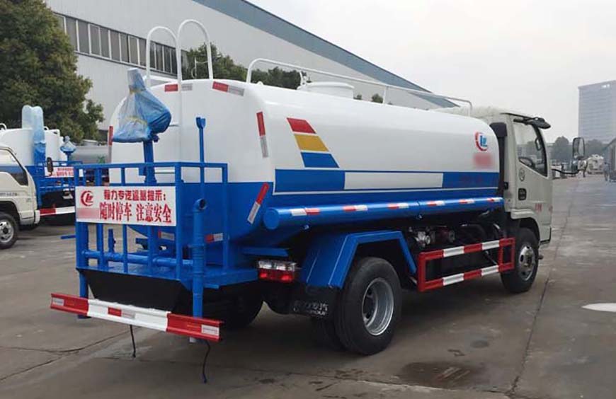 東風(fēng)福瑞卡灑水車(chē)